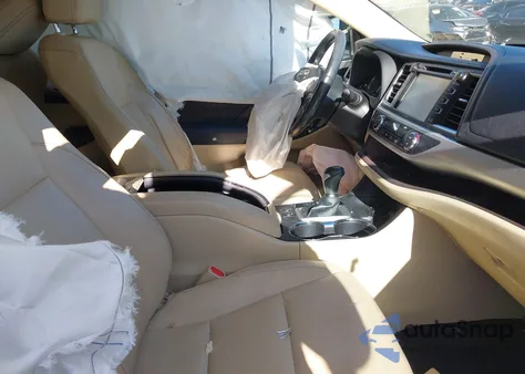 2015 Toyota Highlander Xle V6 from USA, damaged, VIN 5TDJKRFH5FS181182